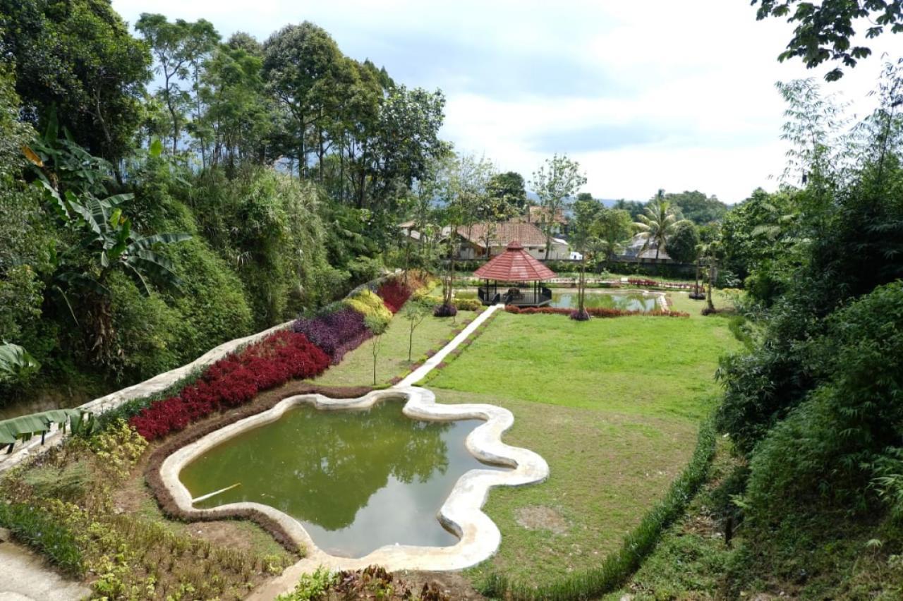 Taman Bukit Palem Resort Bogor Eksteriør bilde