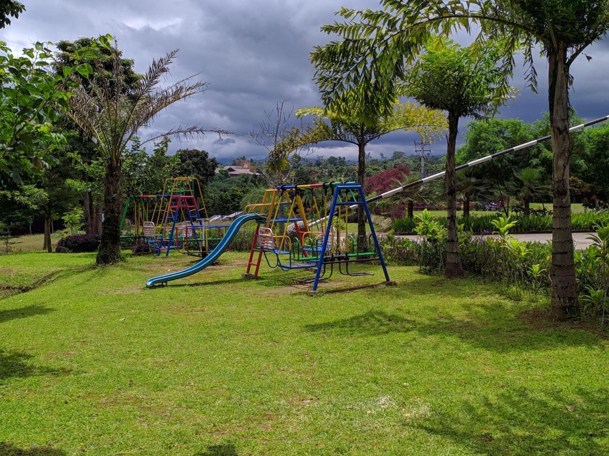 Taman Bukit Palem Resort Bogor Eksteriør bilde